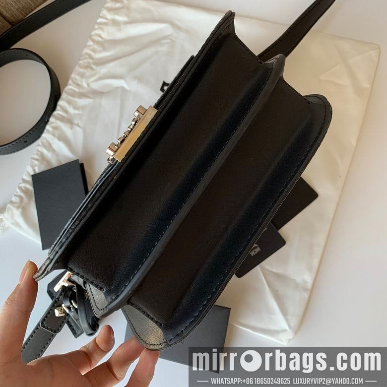 MCM Bags MCM 19x21x8.5cm DY 2