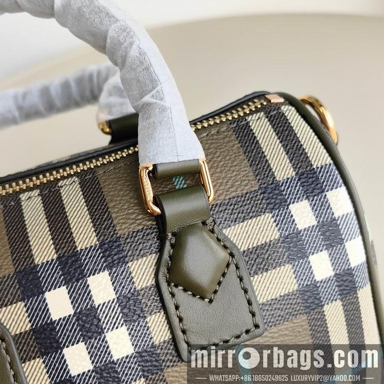 Burberry Bags 18.5X11X12cm 111401 IQ