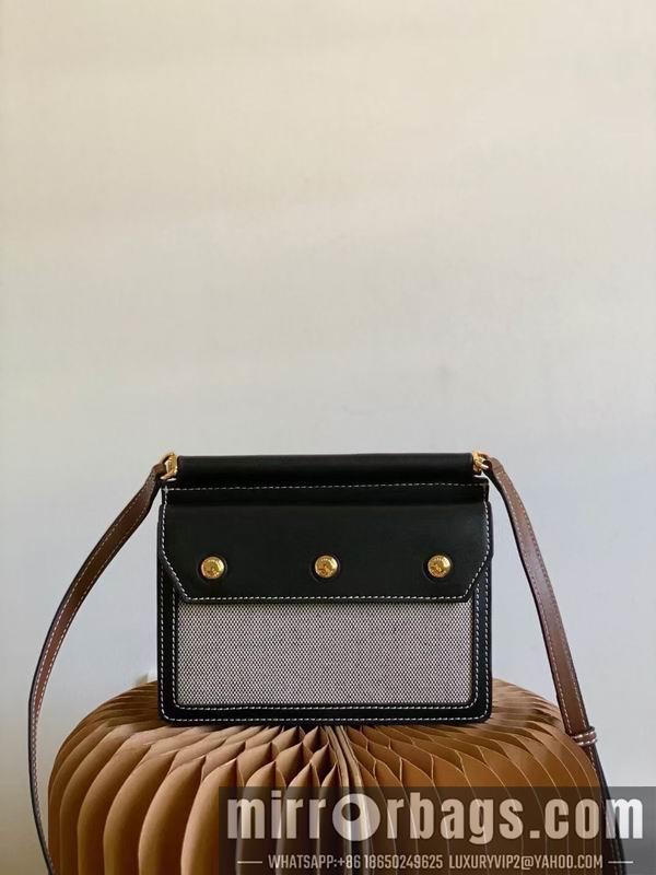 Burberry Bags 6111 19.5x15 yz 01