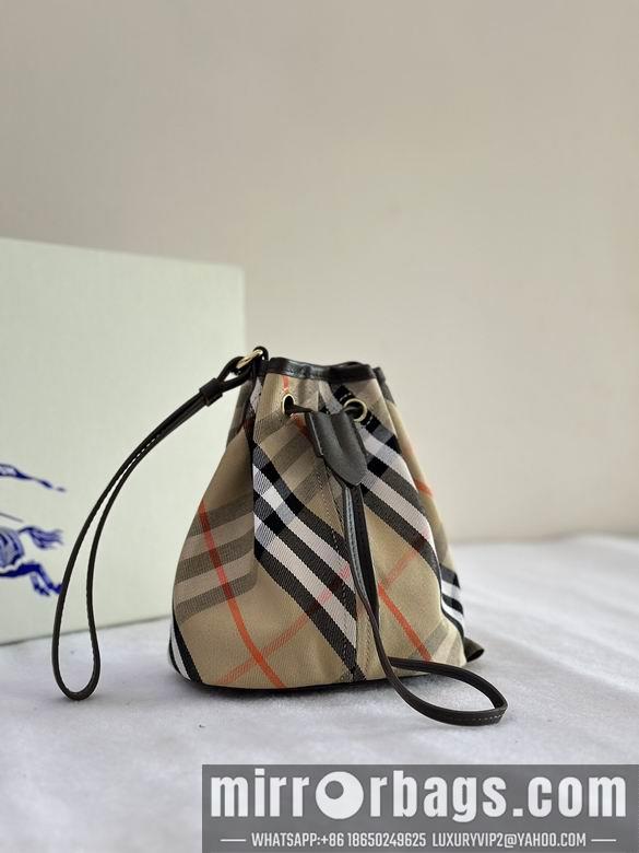 Burberry Bags 16X10.5X18cm 031104 IQ 2colour
