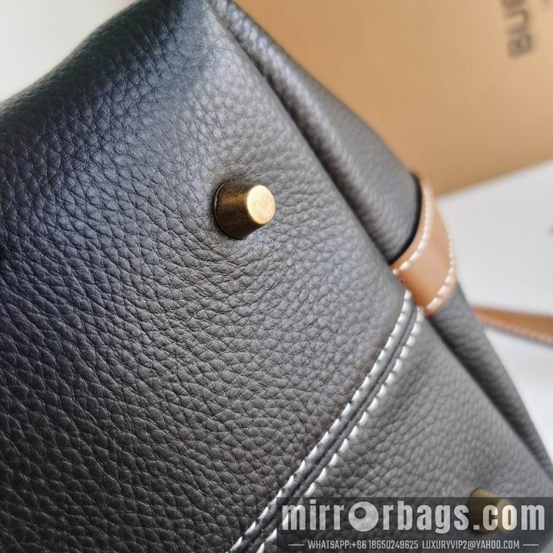 Burberry Bags 03507 18X16X28cm XM
