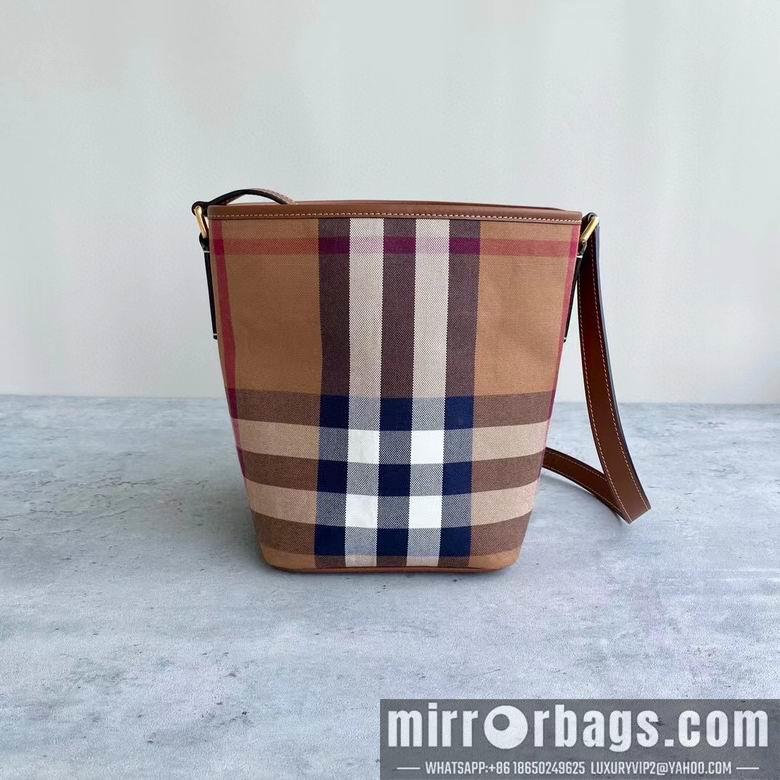 Burberry Bags 16X22X15.5cm 081609 IQ