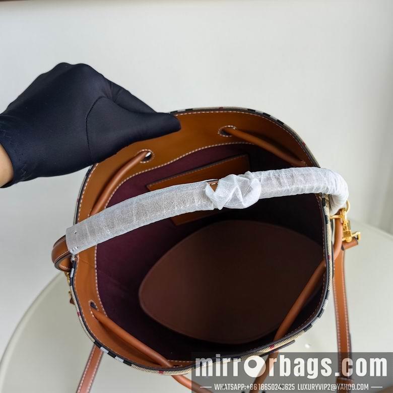 Burberry Bags 16X26X26cm 081306 IQ
