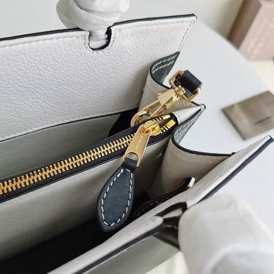 Burberry Bags 6641 26X13.5X20cm XM