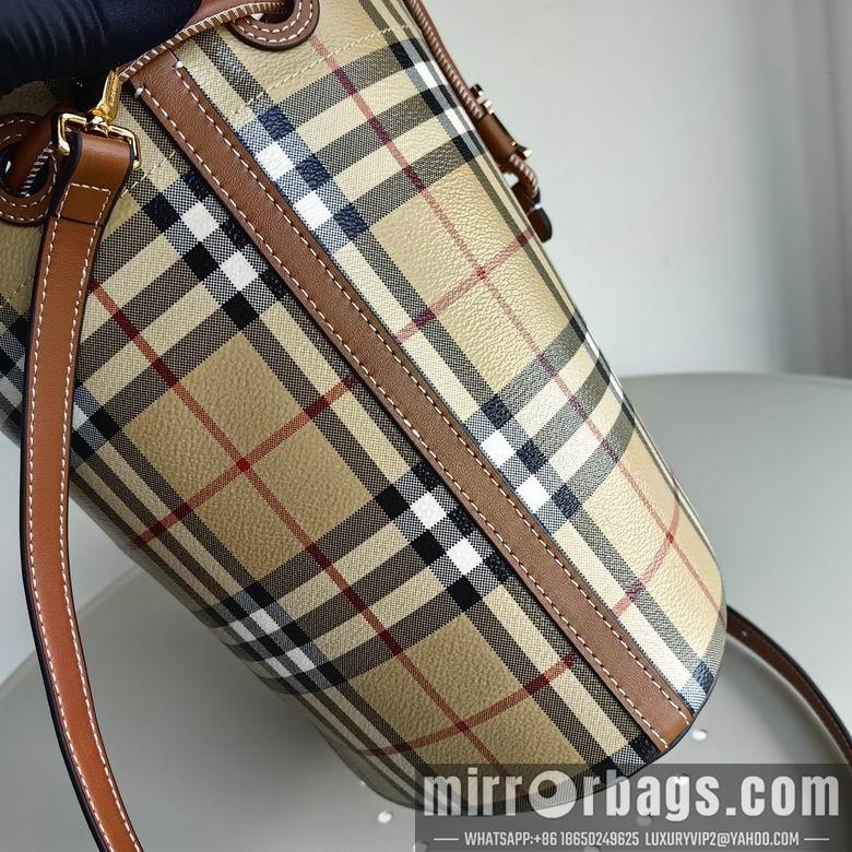 Burberry Bags 16X26X26cm 081306 IQ