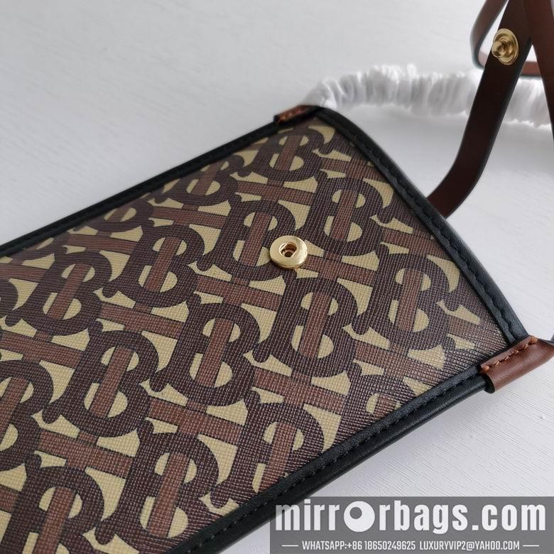 Burberry Bags 12X3.5X18cm 082701 IQ 4colour