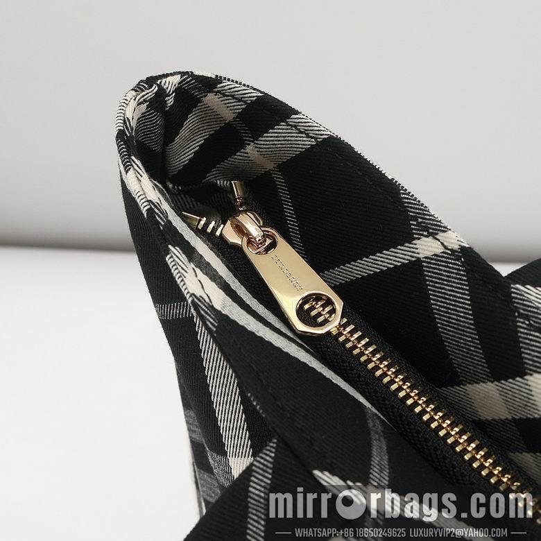 Burberry Bags 81977161 33X12.5X65cm WP 3colour