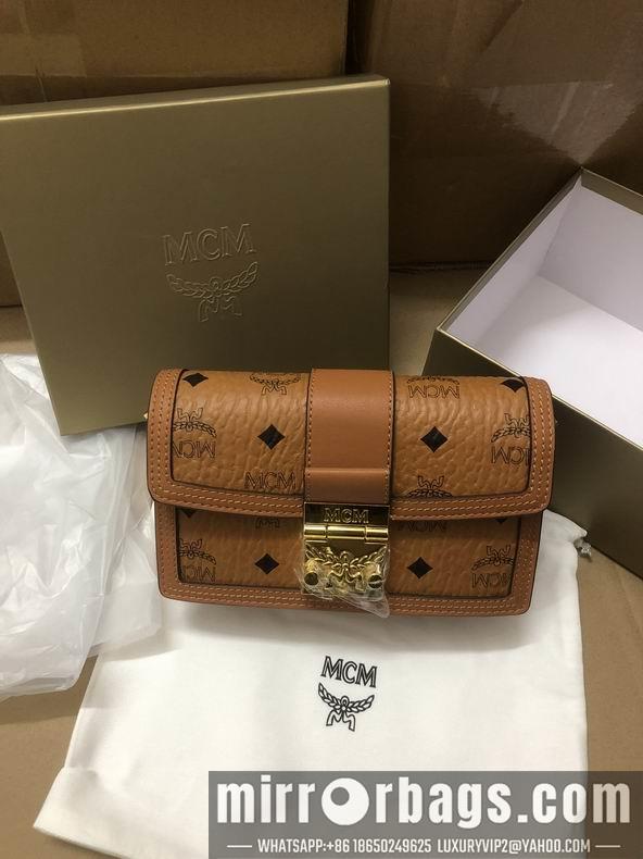 MCM Bags MCM 6801 11x18.5x5cm dy11