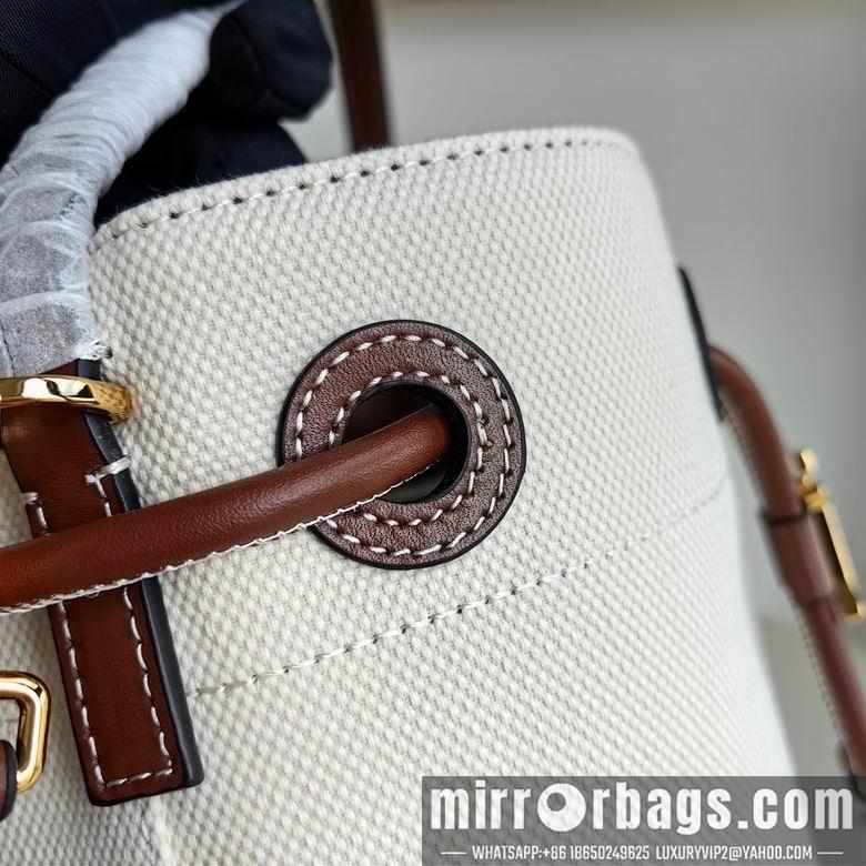 Burberry Bags 16X26X26cm 070906 IQ