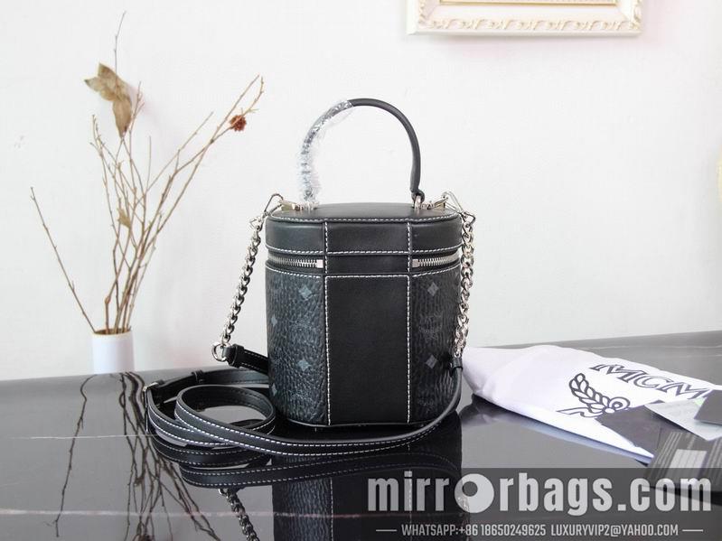 MCM Bags MCM 161614 16X16X14cm dy8