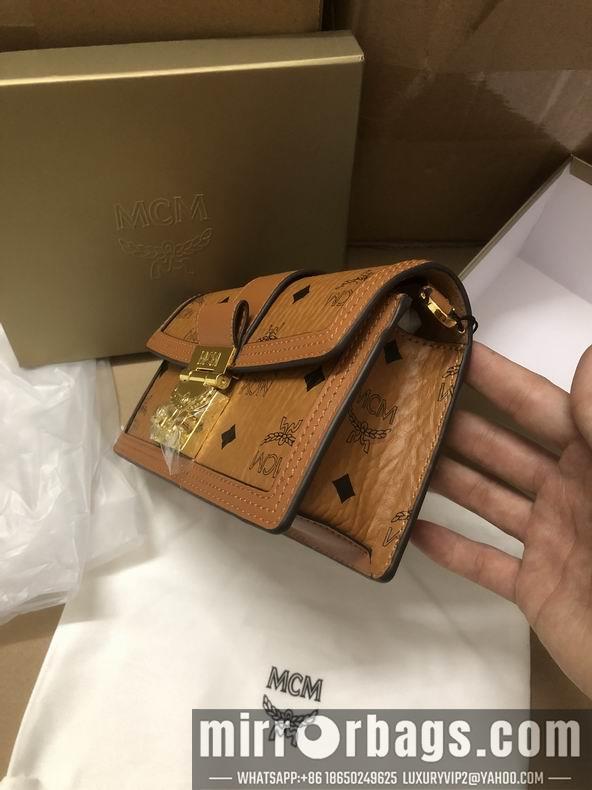 MCM Bags MCM 6801 11x18.5x5cm dy11