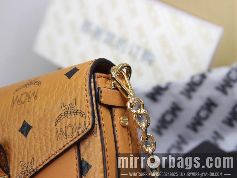 MCM Bags 141804 14x18x4cm DY