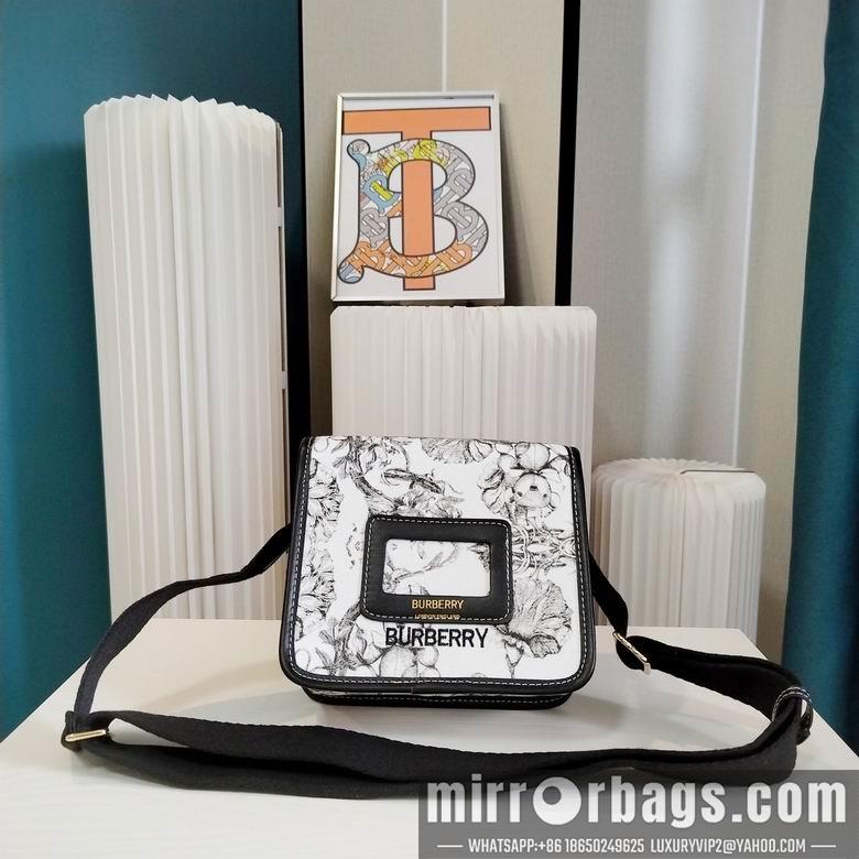 Burberry Bags 17X8X15cm 060818 XMY