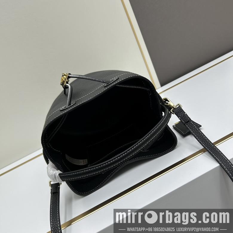 Burberry Bags Bur 8055 16x26x26cm ww3