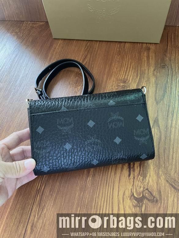 MCM Bags 20534 trumpet DY 2