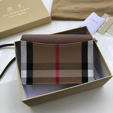 Burberry Bags 40681441 19X13.5X5cm YG 3colour