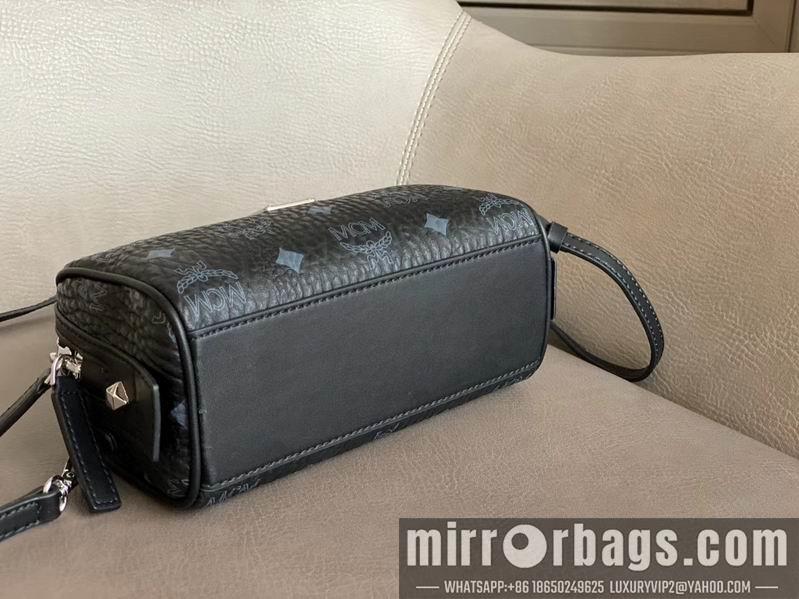 MCM Bags CA6213 18.5X10X8 dy