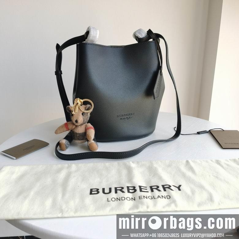 Burberry Bags 1531 18.5X23X15cm IQ 5