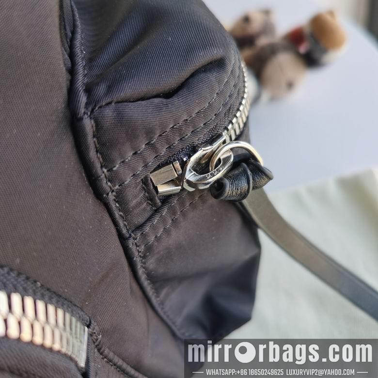 Burberry Bags 8791 31X14X38cm IQ 3