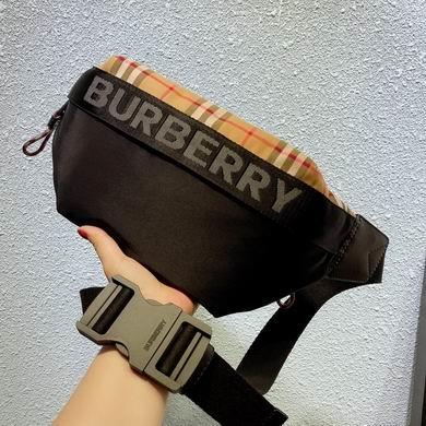 Burberry Bags 80265571 31X19cm WP