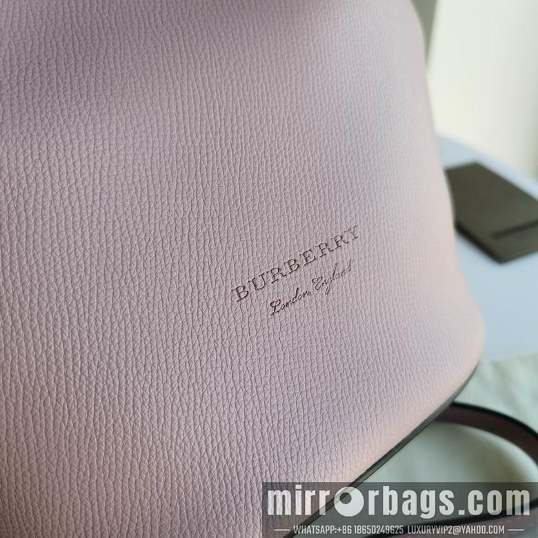 Burberry Bags 1531 18.5X23X15cm XM 7