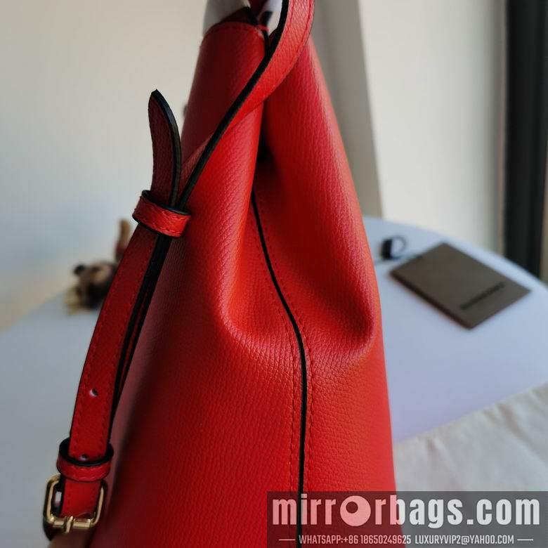 Burberry Bags 1531 18.5X23X15cm IQ 8