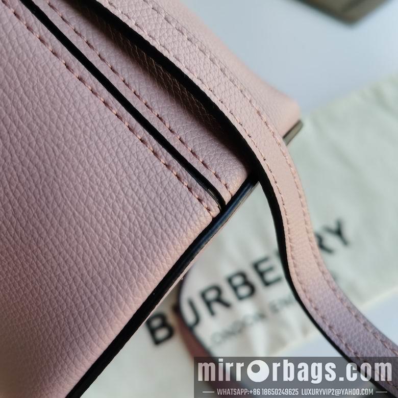 Burberry Bags 1531 18.5X23X15cm IQ 7