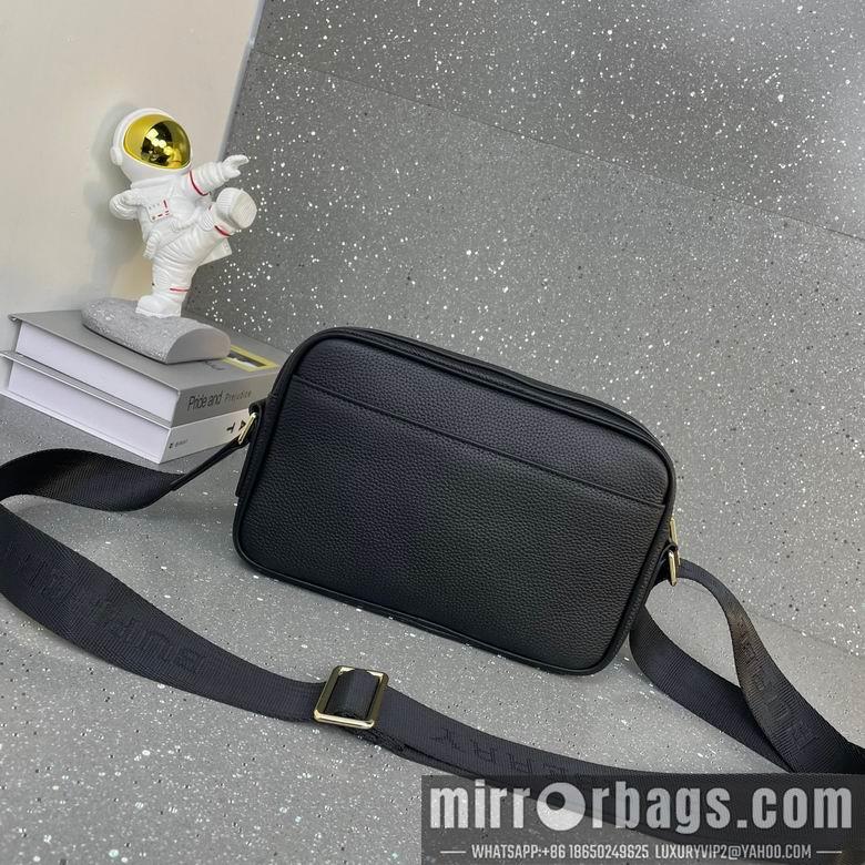 Burberry Bags 66641-3 26X17X6cm WP