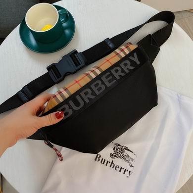 Burberry Bags 80265571 31X19cm WP