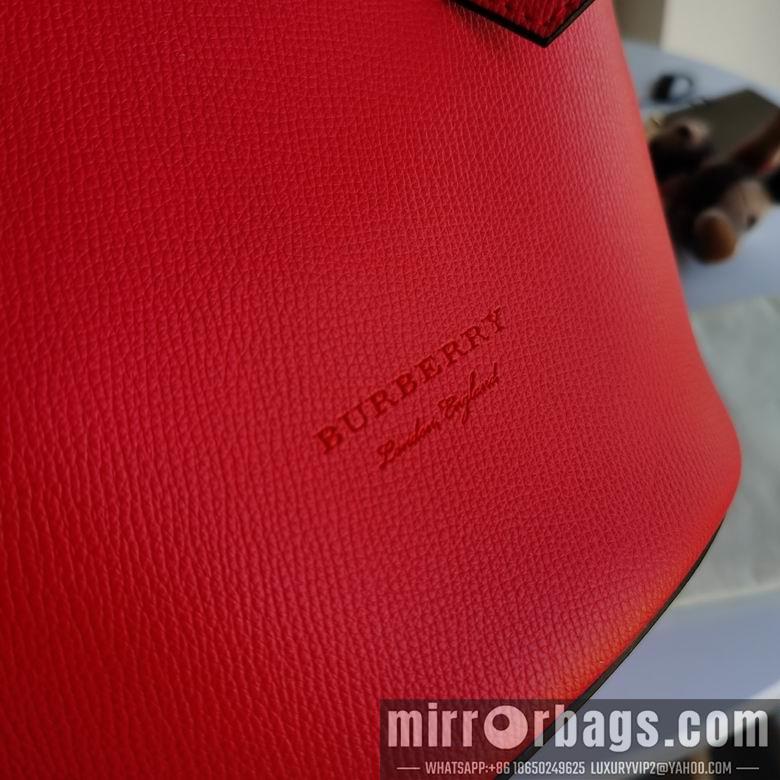 Burberry Bags 1531 18.5X23X15cm IQ 8