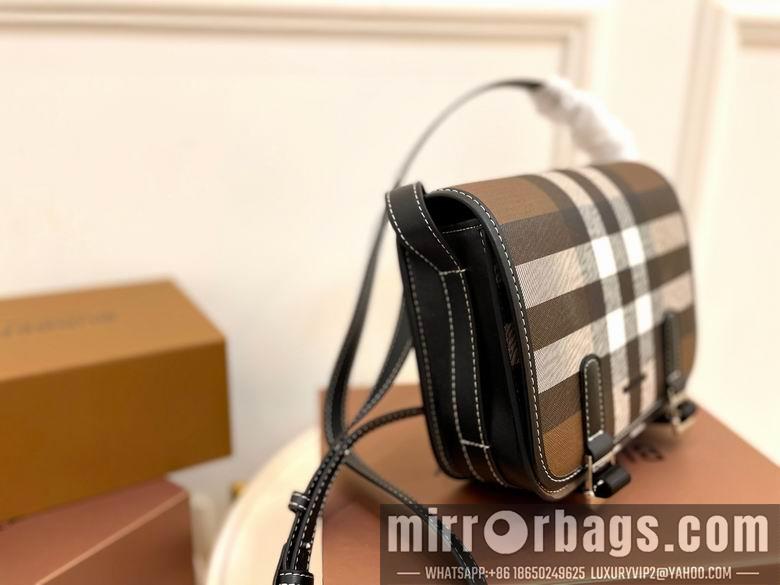 Burberry Bags 22X19cm 061902 WP 2colour