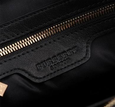 Burberry Bags 8363-3 28X18X7cm WP