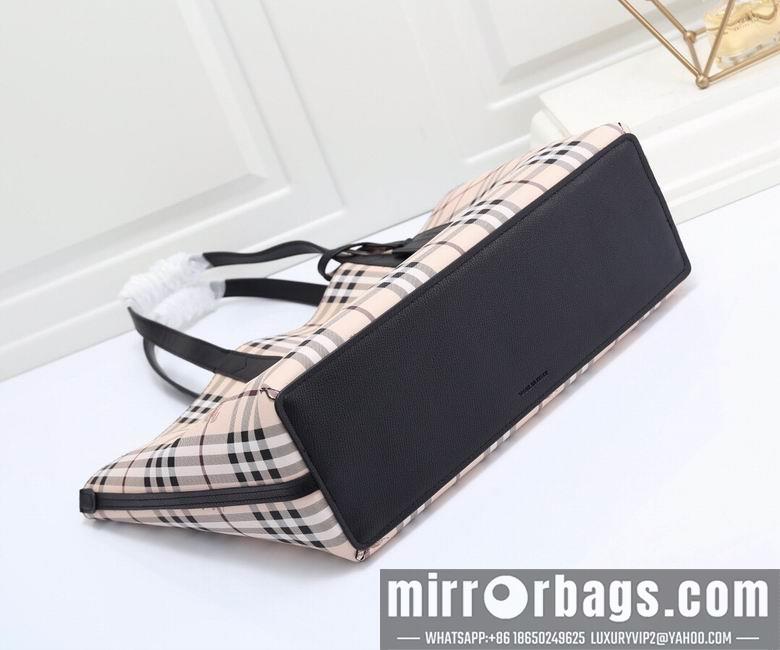 Burberry Bags WN8210 31X11X25 ww black