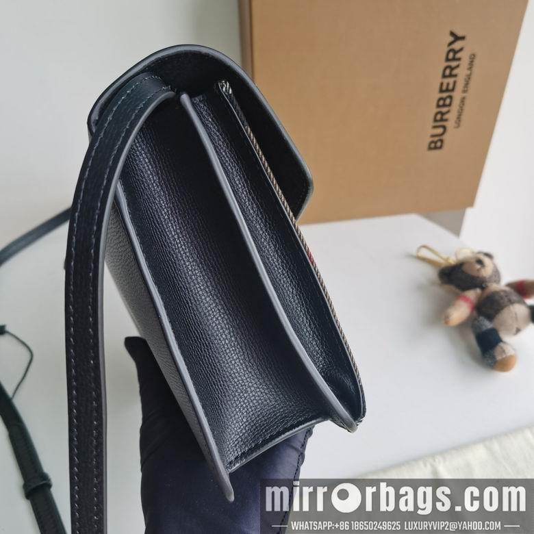 Burberry Bags 8251 24x4x17.5cm HQ 1