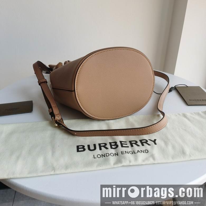 Burberry Bags 1531 18.5X23X15cm IQ 6