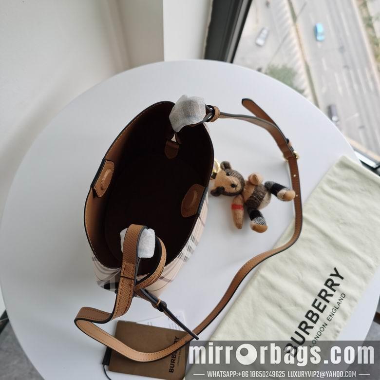 Burberry Bags 1531 18.5X23X15cm XM 4
