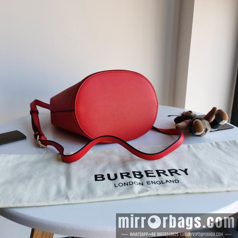Burberry Bags 1531 18.5X23X15cm IQ 8