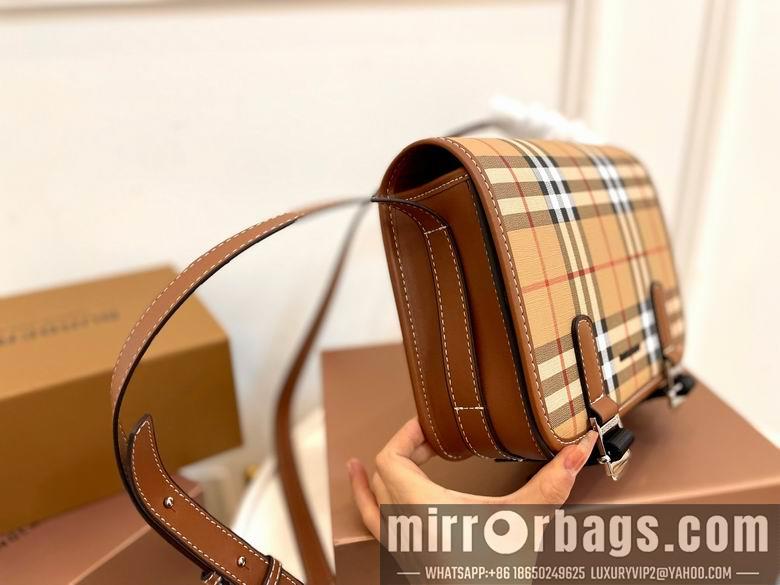 Burberry Bags 22X19cm 061902 WP 2colour