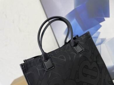 Burberry Bags 35X37cm 030520 WP