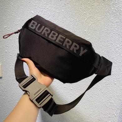 Burberry Bags 8025668 31X19cm WP