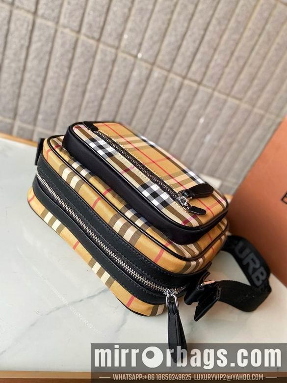 Burberry Bags 8010152 22X15X12cm XM