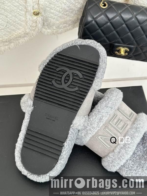 Chanel Shoes sz35-40 4C DB1012