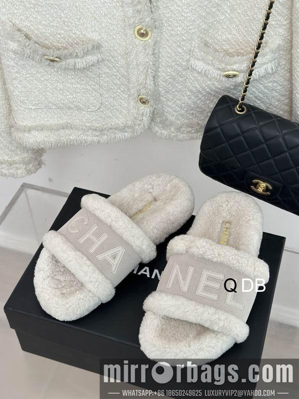 Chanel Shoes sz35-40 4C DB1012