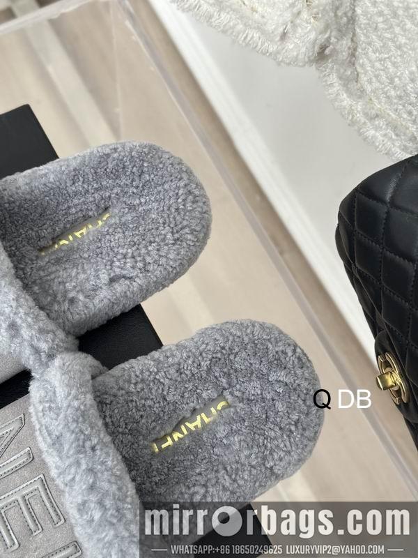 Chanel Shoes sz35-40 4C DB1012
