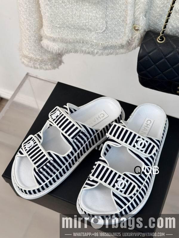 Chanel Shoes sz35-40 DB0513