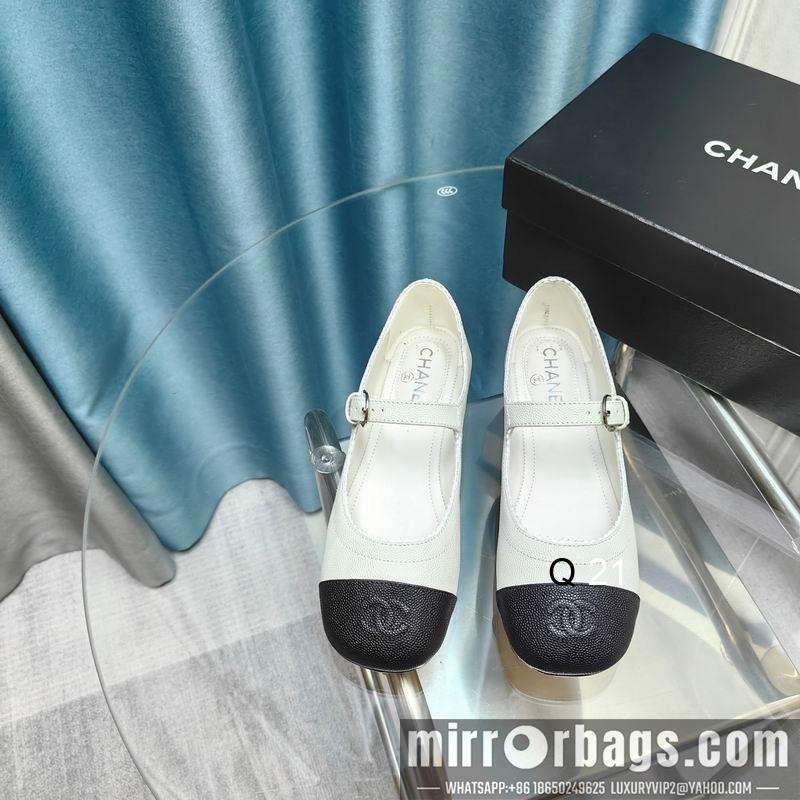 Chanel Shoes colour sz35-40 YS1011