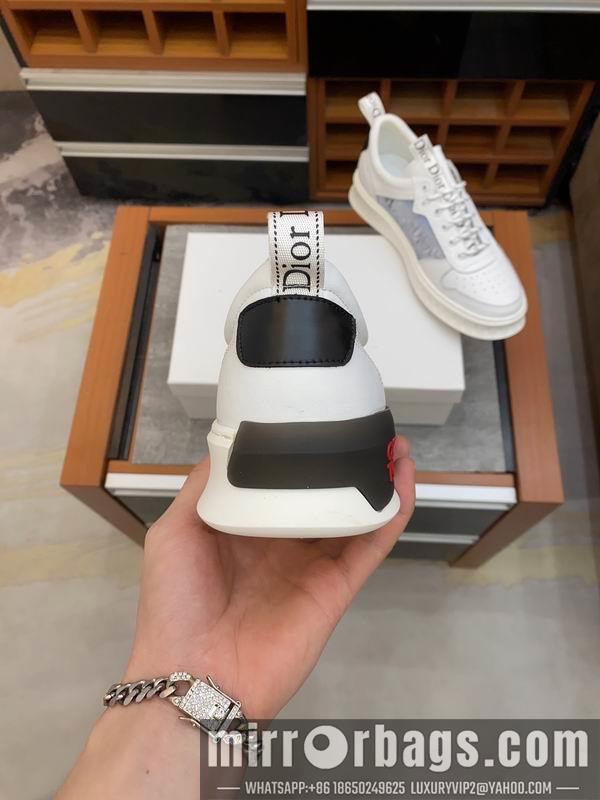 Dior Shoes mnm0110