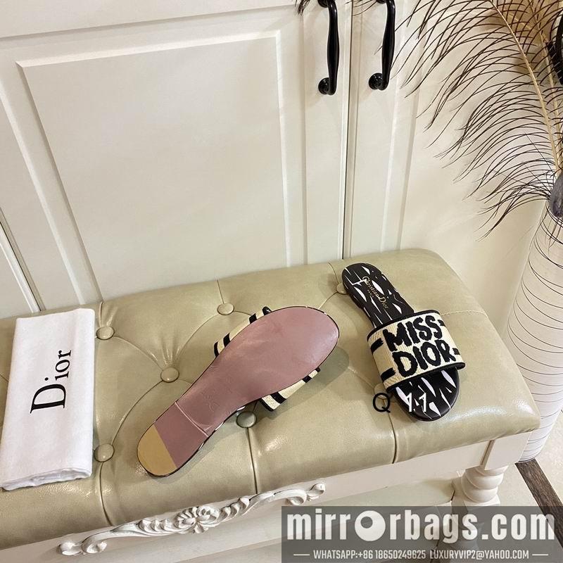 Dior Shoes sz35-40 Y0801