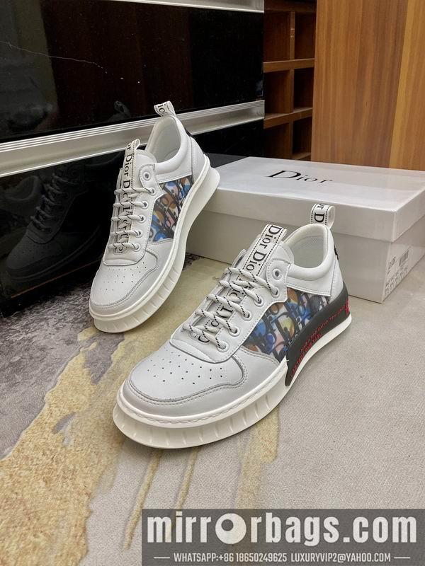 Dior Shoes mnm0110