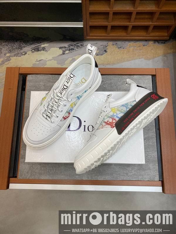 Dior Shoes mnm0110